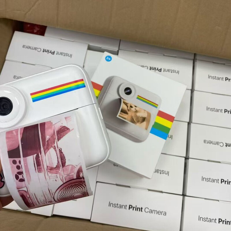Children's instant camera with thermal paper for instant printing, perfect for documenting life's moments, a convenient gift for kids Children's instant camera with thermal paper for instant printing, perfect for documenting life's moments, a convenient gift for kids