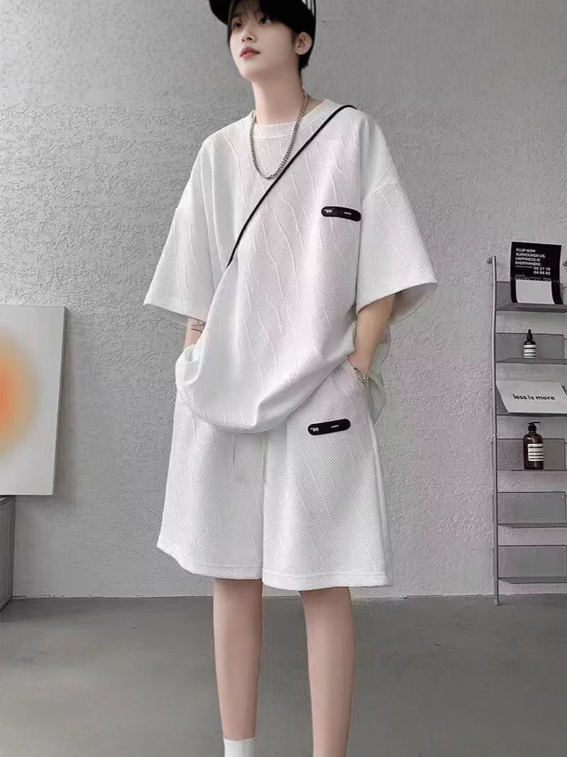 Camisas menos ropa deportiva set hombre de verano mangas cortas camisetas de baloncesto pantalones cortos casuales de dos piezas set de tendencia coreana