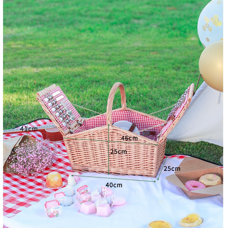 Fábrica en stock de sauce de caña de mano con cubierta cesta de regalo primavera con cubiertos pastorales ins cesta de picnic al aire libre