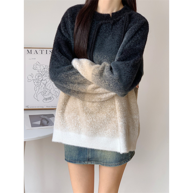 Autumn Japanese retro knitted sweater with a round collar