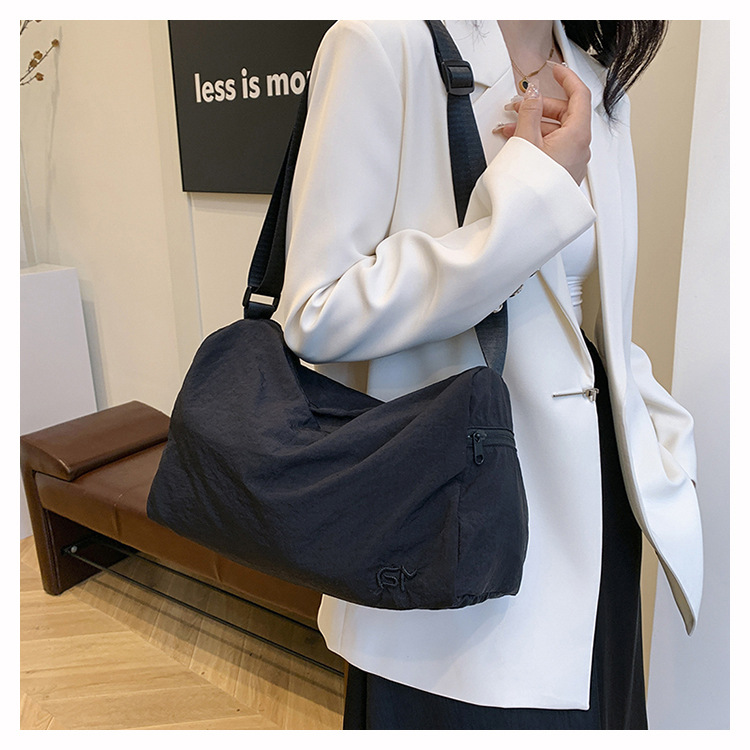 Crossbody tote bag, Korean style Instagram niche design women's bag, nylon fabric canvas bag, fashionable, casual and artistic single-shoulder bag undefined