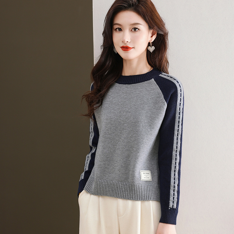 Elite demi-season knitted fashionable woolen sweater with a round…