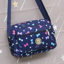 爆款热卖女包花布包大容量斜挎包多层拉链防水中老年妈咪包地摊包