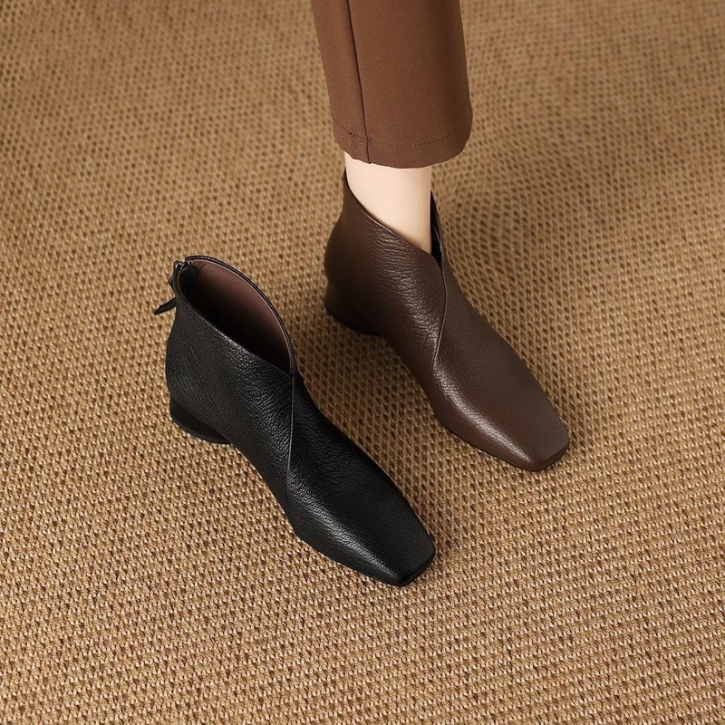 2025 New Retro British Style Thick Heel Pointed Toe Real Soft Leather Slimming Western Boots Women's Short Boots Half-Fang Handmade Women's Shoes