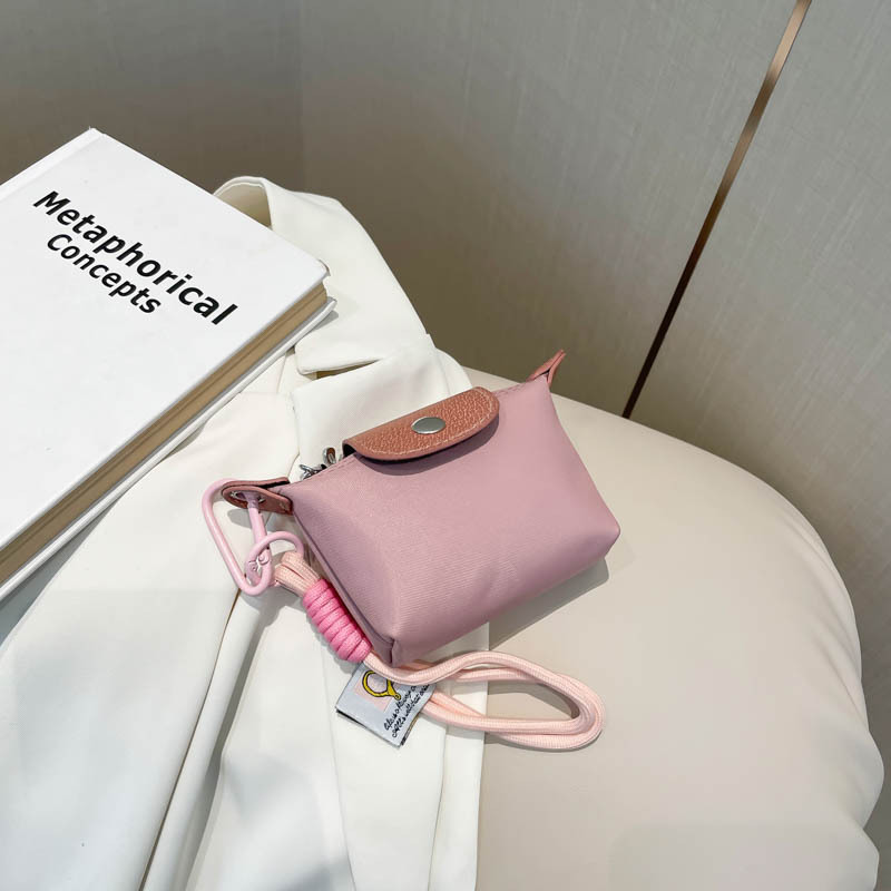 Transfronterizo 2025 verano nuevo bolso pequeño hermoso y exquisito bolso de mujer casual estilo exterior color alto sentido