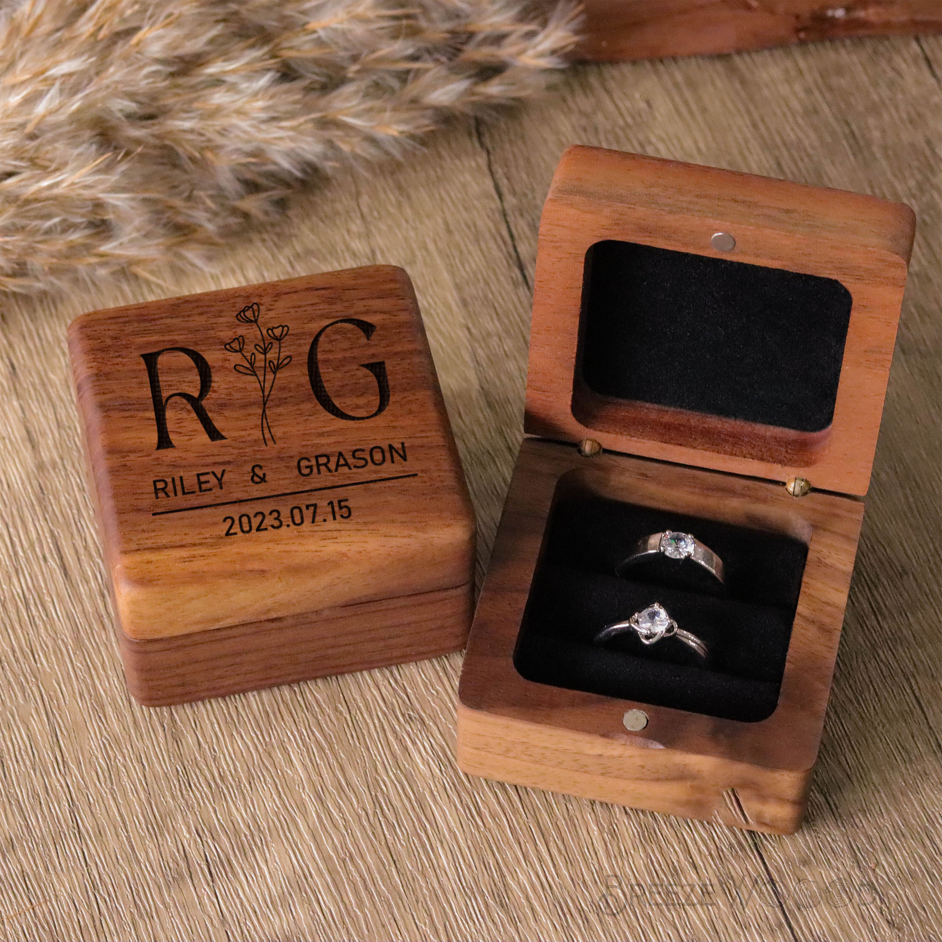 European and American Style DIY Pattern Black Walnut Ring Box Personalized Couple Proposal Wedding Wooden DIY