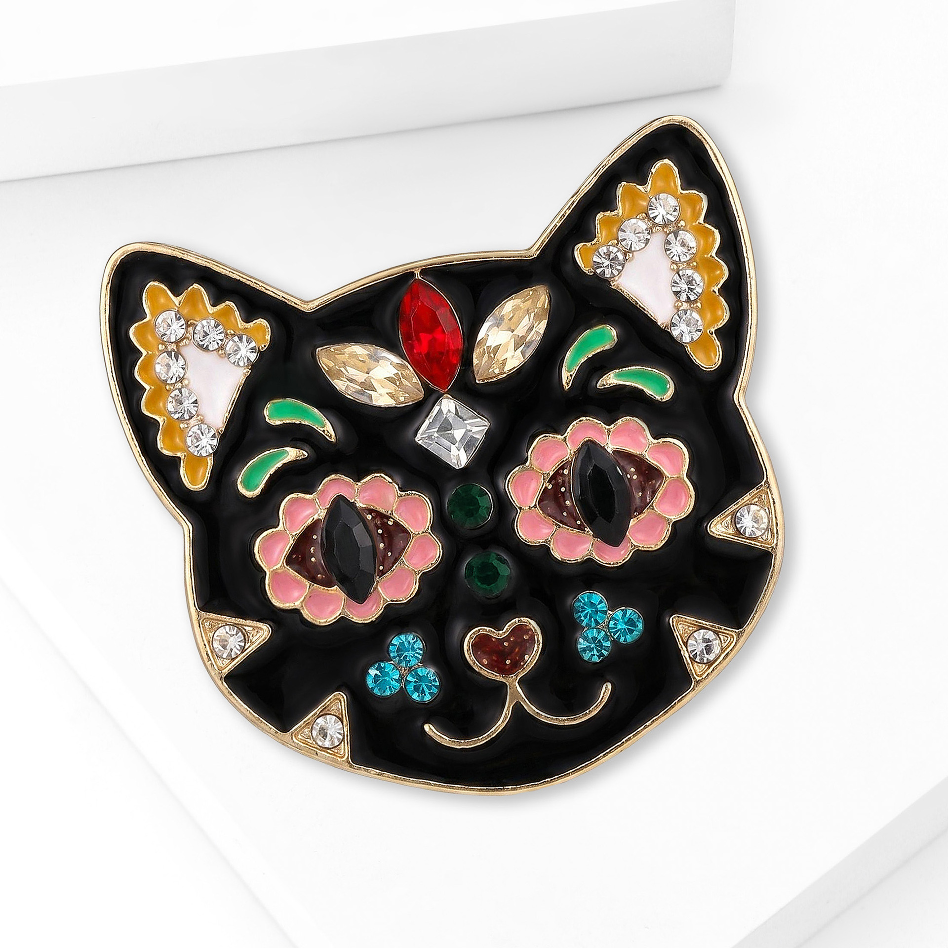 Korean-Style Alloy Enamel Brooch with Diamonds in the Shape of a Cat, Cute and Fun, Versatile Accessory for Women's Clothing: Br5805