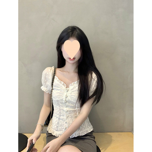 French vintage lace bubble short-sleeve women's summer 2025 new design sense belted slimming collarbone top