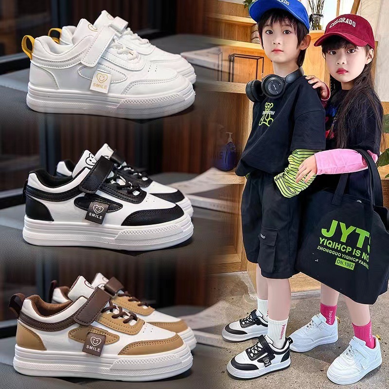 Children's demi-season sneakers