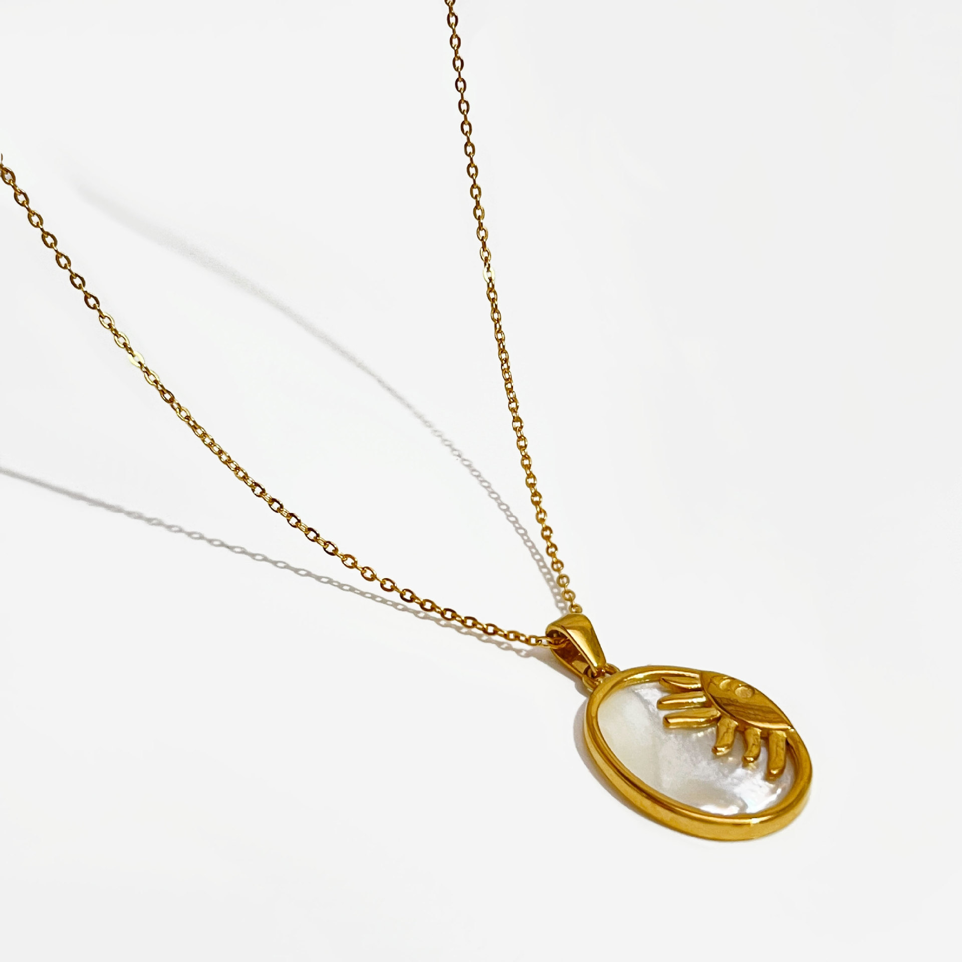 Fashion Sun Stainless Steel Plating Inlay Shell Pendant Necklace 1 Piece