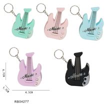 创意趣味吉他钥匙扣儿童迷你卡通带灯光音乐贝斯电子书包挂件玩具