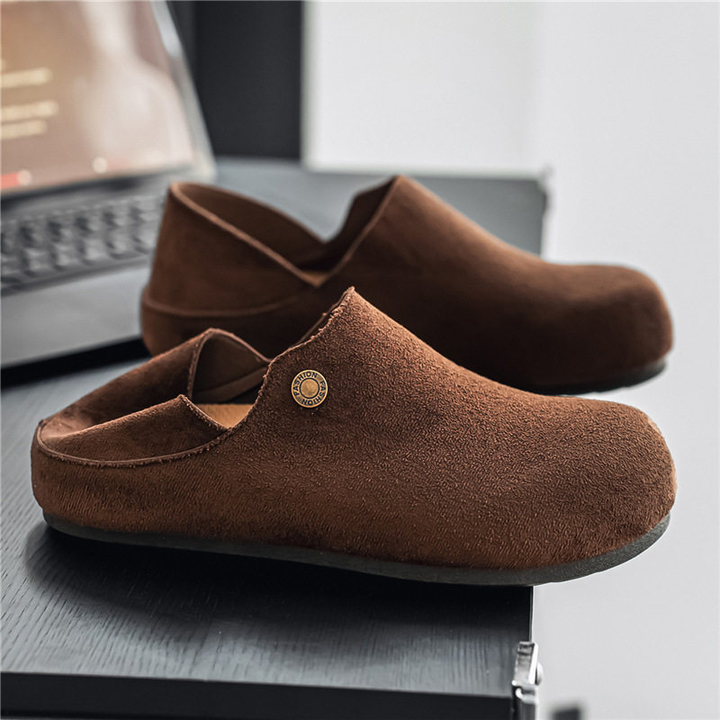 Giày lười nam bít mũi da lộn kiểu mule mũi tròn, gót vừa 3–5 cm, hai kiểu mang có thể kéo gót — Y6761 màu be, Y6761 màu kaki, Y6761 màu nâu cà phê