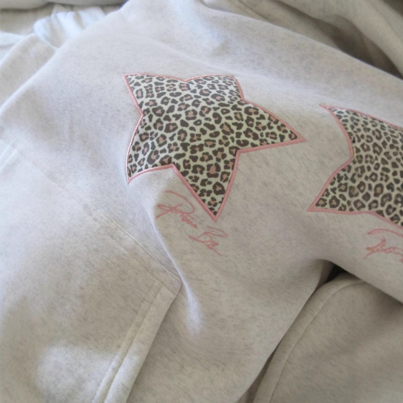 在庫あり 2025 ヨーロッパとアメリカのクロスボーダー独立ステーションスター刺繍フード付き多用途ルーズカジュアルプルオーバースウェットシャツ|undefined