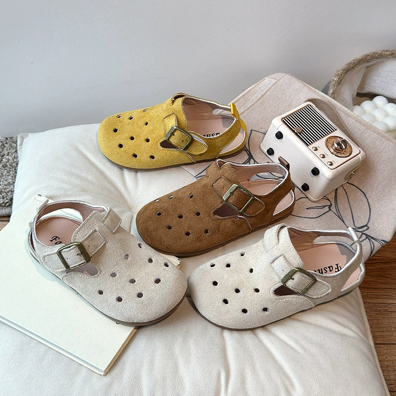 Обувь Croc, весна 2025. Новые модели обуви Croc: универсальные, стильные, легкие сандалии с мягкой подошвой для мальчиков и девочек.