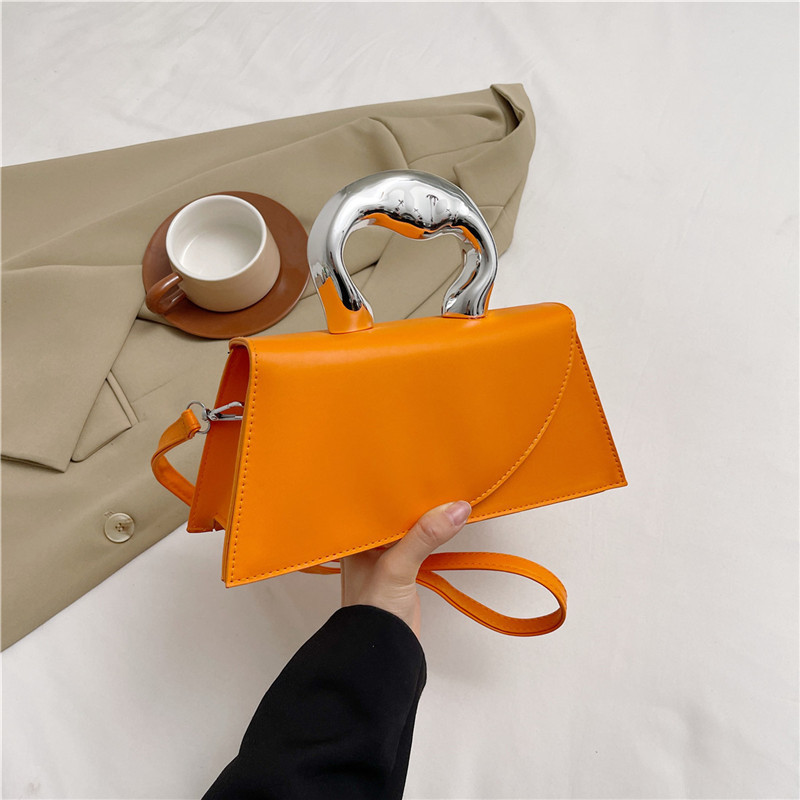 Nicho francés popular bolso de color sólido bolso de mujer 2024 verano nuevo estilo simple ocio red mochila de hombro