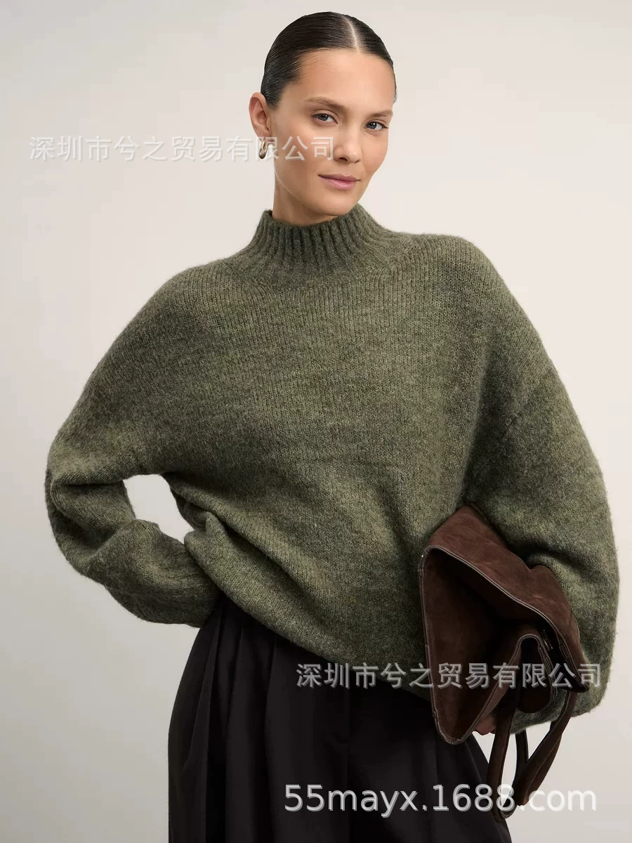 Свободный джемпер из шерсти (loose sweater)