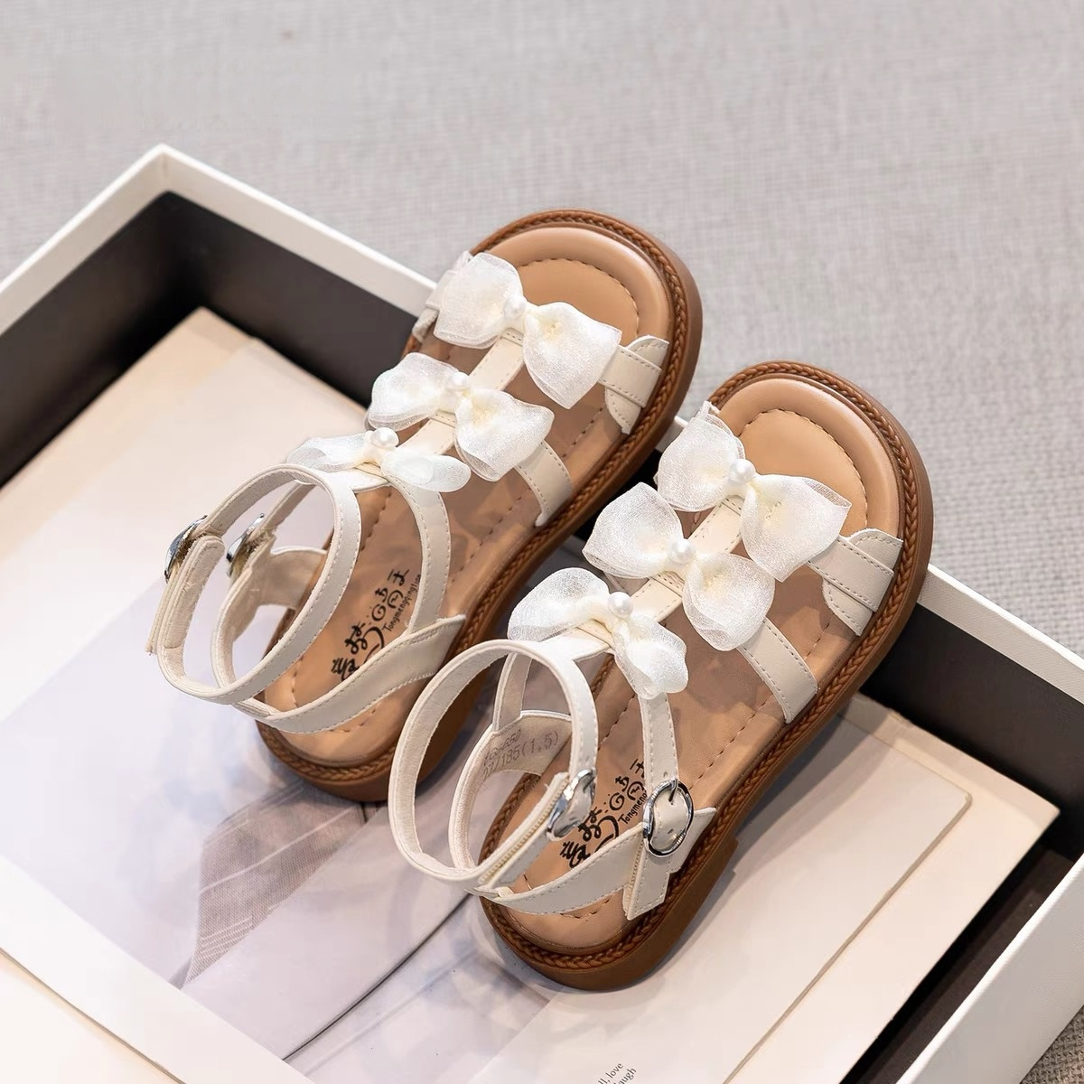 Sandalias romanas altas para niñas verano 2025 nueva moda bowknot zapatos de princesa para niños sandalias de playa para niñas image 3