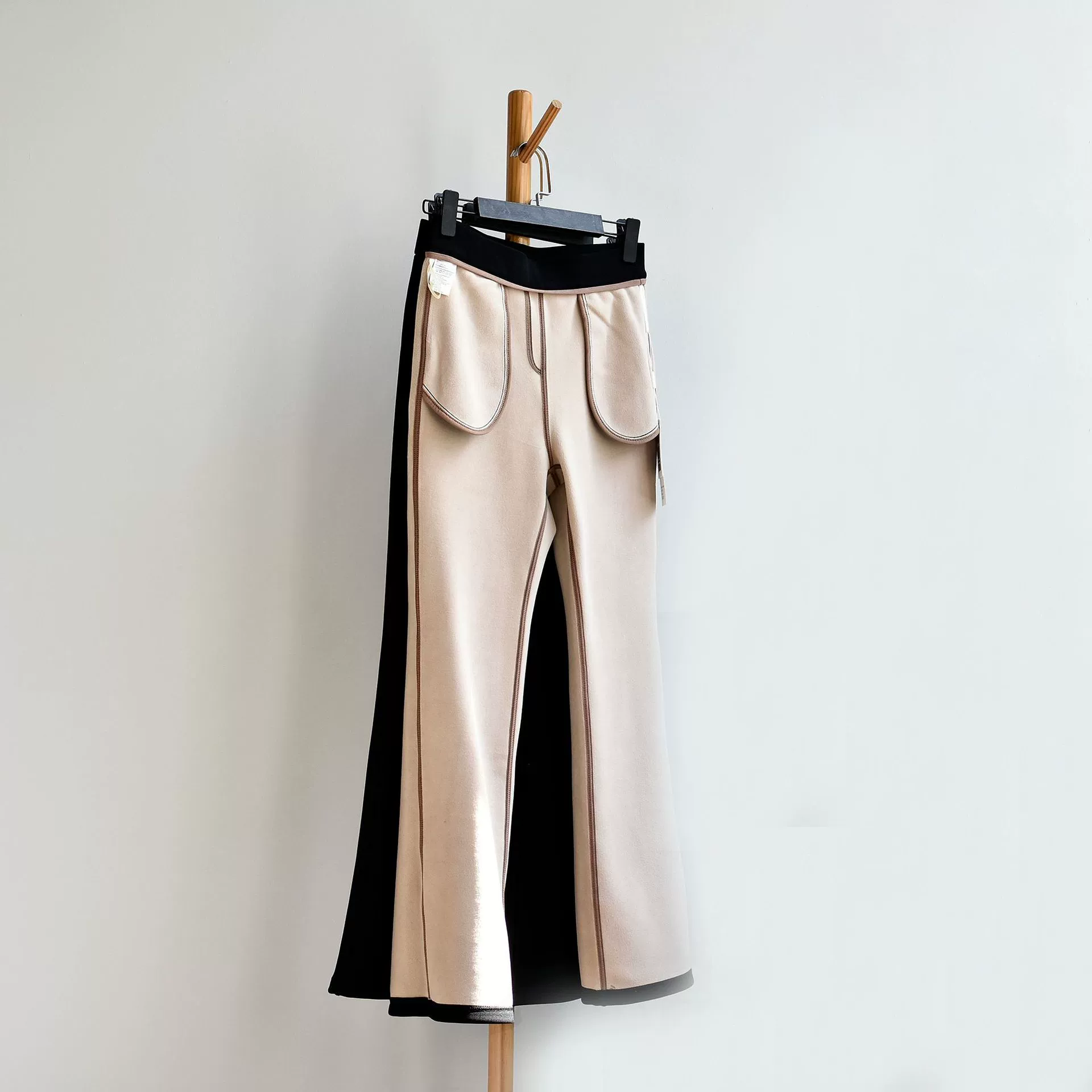 [Сосновые брюки Super Mode] Осенью и зимой новые нейлоновые свободные, тонкие, бархатные и утолщенные теплые повседневные женские брюки Weala