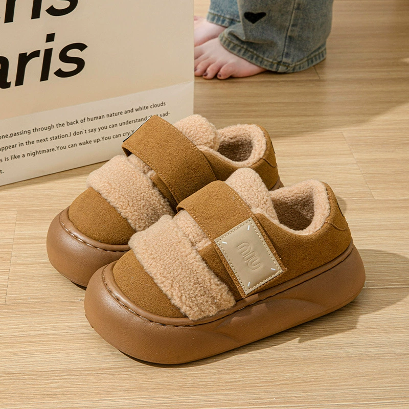 Теплые женские тапочки на толстой подошве с закрытым носком, зима 2024, для улицы, на липучке, из плюша с овечьей шерстью, для беременных, увеличивающие рост, нескользящие.