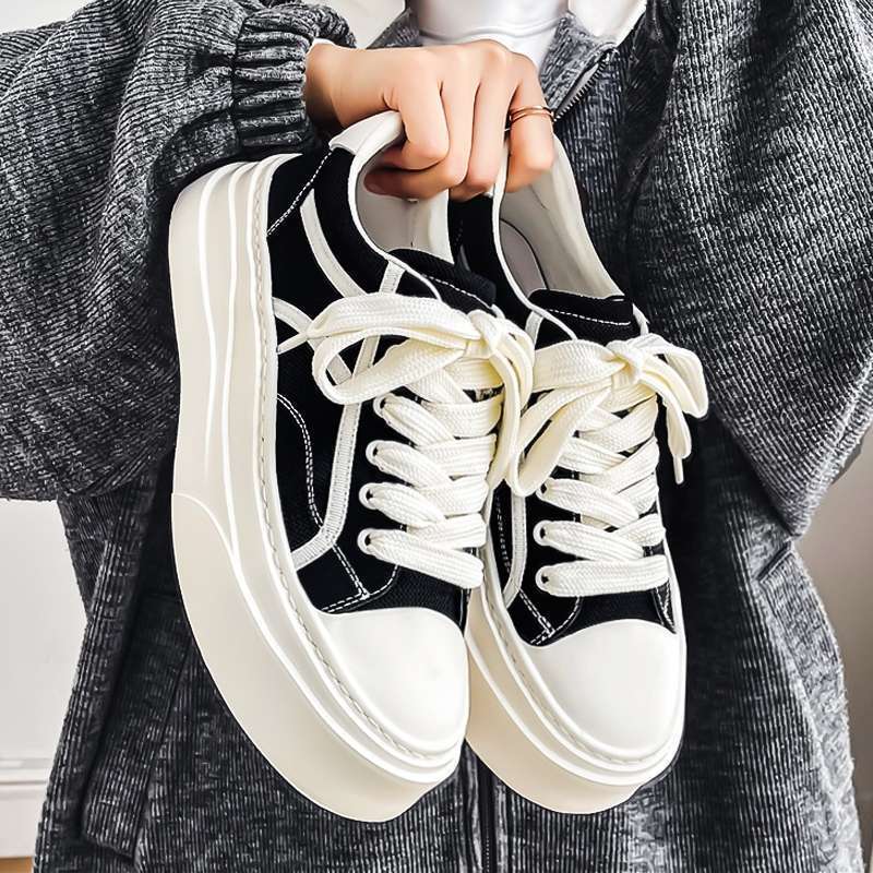 Canvas Shoes Men's Winter Thick-Soled Simple Classic Low-Cut Sneakers Non-Slip Sports Inner Heightening Casual Travel Men's Shoes Canvas Shoes Men's Winter Thick-Soled Simple Classic Low-Cut Sneakers Non-Slip Sports Inner Heightening Casual Travel Men's Shoes
