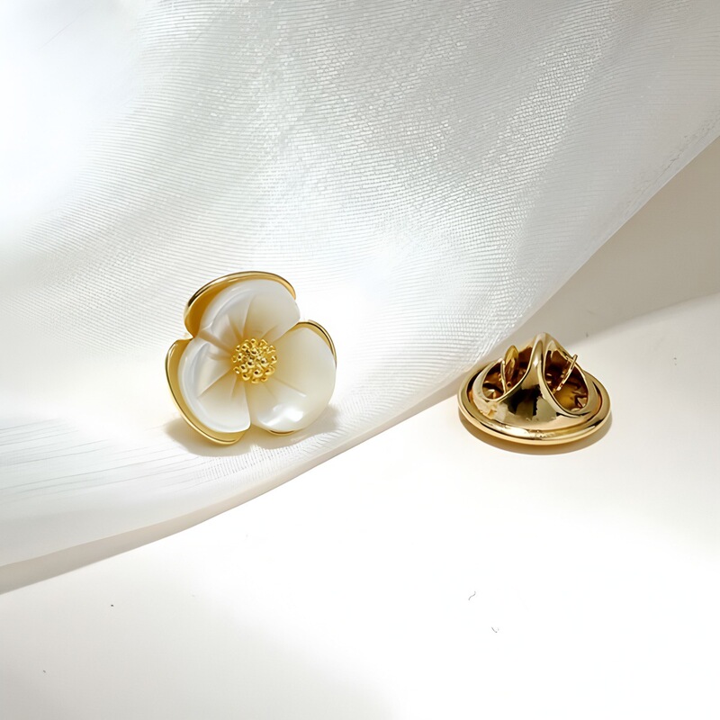Summer Mother-Of-Pearl Flower Brooch, Exquisite Small Shirt Collar, Anti-Exposure Buckle, Fixed Clothing Pin, Hidden Buckle Accessories Summer Mother-Of-Pearl Flower Brooch, Exquisite Small Shirt Collar, Anti-Exposure Buckle, Fixed Clothing Pin, Hidden Buckle Accessories