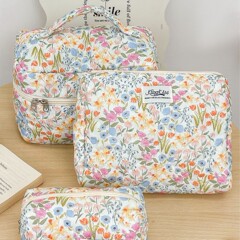 跨境新款ins绗缝花朵大容量手提高颜值化妆包便携收纳旅行包