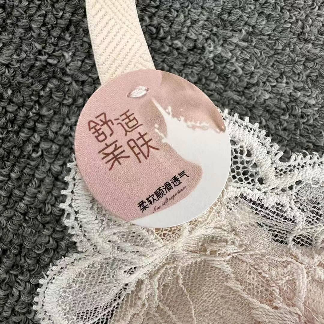 Nuevo sujetador de alta calidad de moda de encaje jacquard transpirable y cómodo ajustable anti-caída reunido tres filas de ropa interior de botón