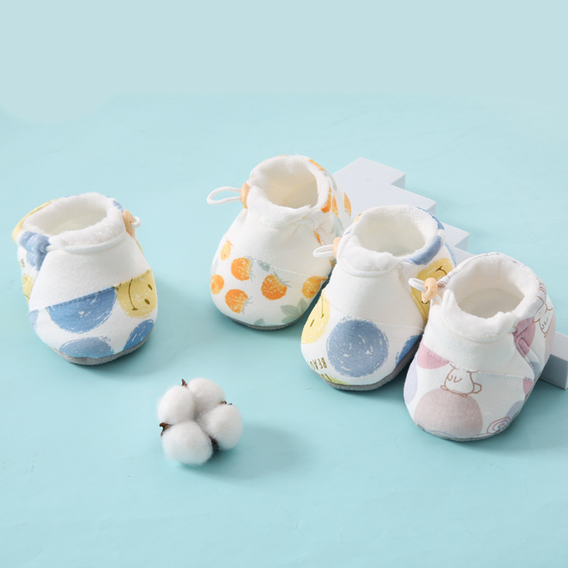 Baby Soft-Soled Front Shoes, Spring & Fall Velvet Anti-Slip Baby Shoes and Socks, 0-12 Months, Cartoon Floor Shoes for Boys and Girls