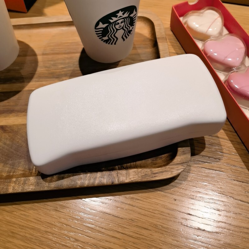 Japanese Glasses Box Black and White Square Hard Box Sunglasses Storage Box Anti-Squeeze Advanced Sense Myopia Sunglasses Box