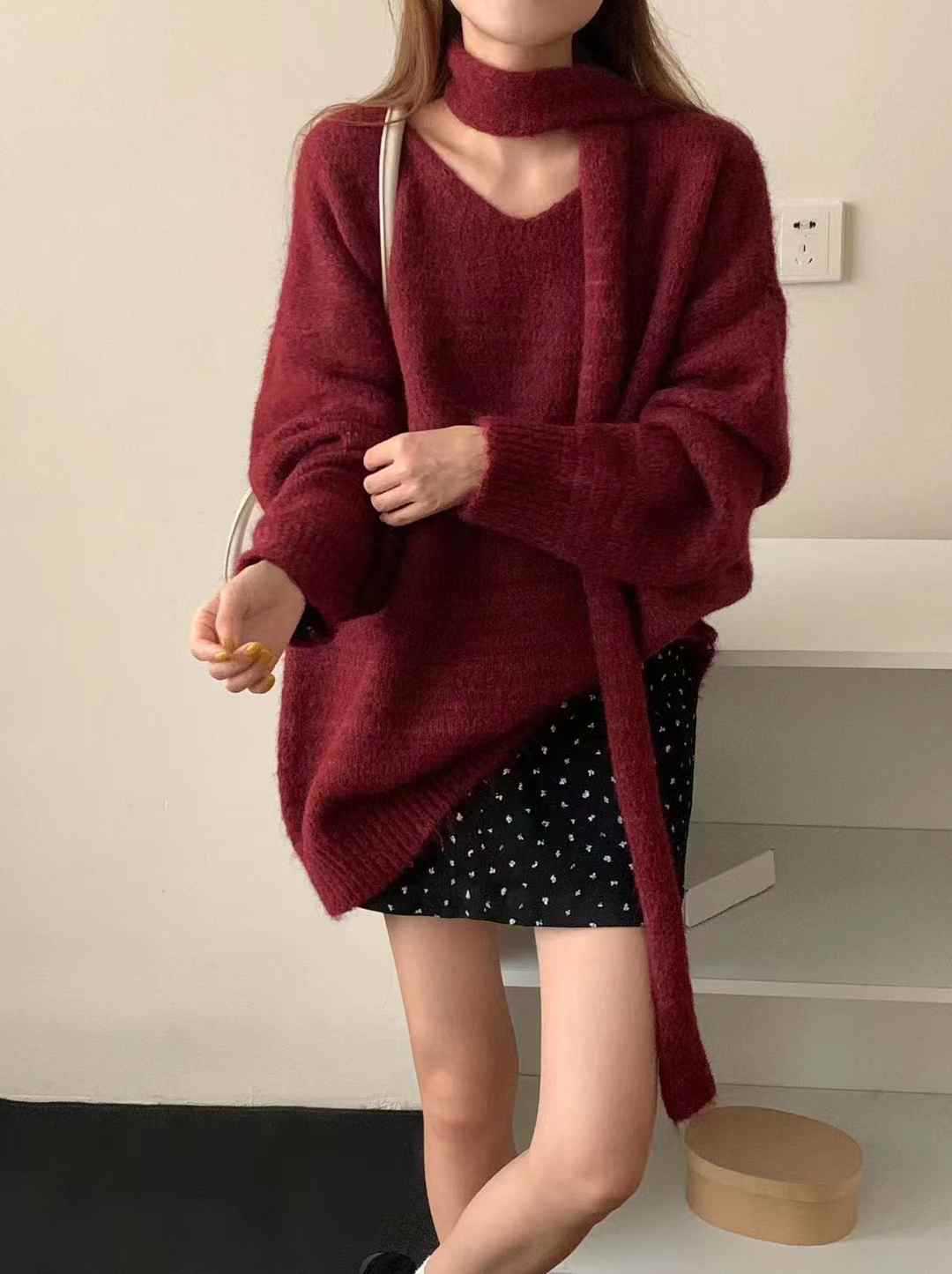 24 invierno Puyuan otoño invierno nuevo estilo coreano vestido con un diseño suéter de cuello en V suelto image 3