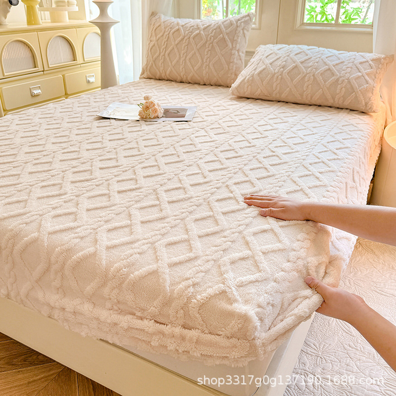 Class a Thickeneded Velvet Bed Sheetss, Winter Taffeta Bed Sheetss, Single-Piece Anti-Slip Warm Bedspreads, Mattress Protectors