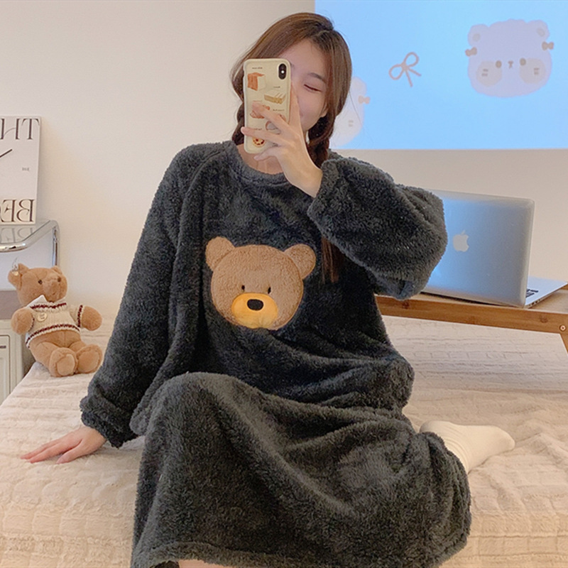 Pijamas de mujeres otoño invierno de franela lindo dibujo animado 2023 nuevo coral de lana gruesa falda cálida ropa para el hogar