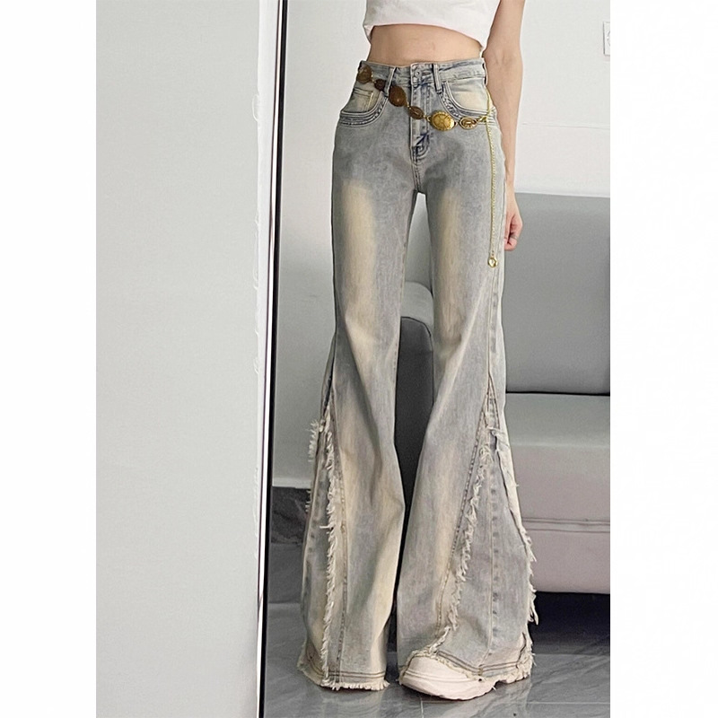 American Retro Style Flared Jeans for Women, New Plus-Size Design with a Slimming Effect and Frayed Edges, Fitted Long Pants American Retro Style Flared Jeans for Women, New Plus-Size Design with a Slimming Effect and Frayed Edges, Fitted Long Pants