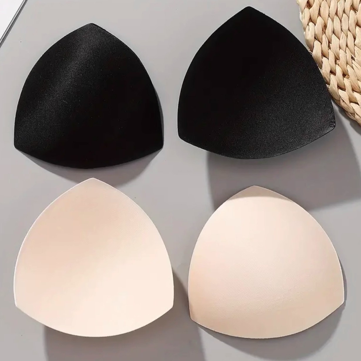 Fabricantes al por mayor almohadilla de pecho triangular de alta densidad almohadilla de pecho esponja trajes de baño cabrajes de pecho de forma de ropa interior inserción bra