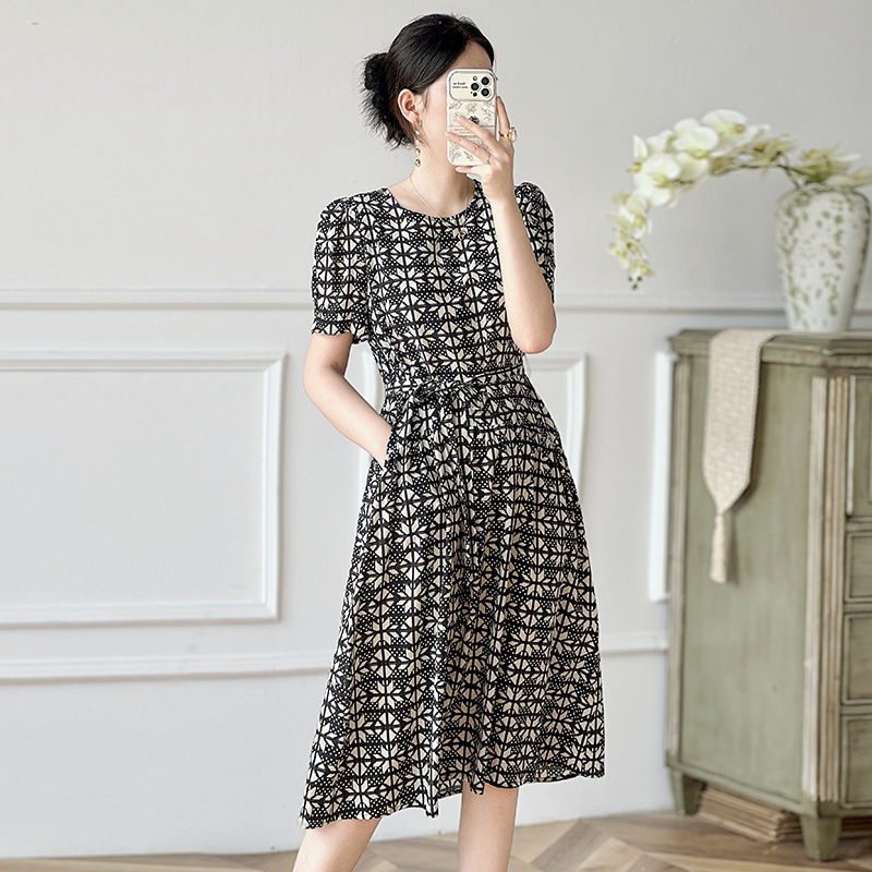Đầm maxi nữ thắt eo chất lụa tơ tằm mùa xuân hè — 2414206 - Da đen chi tiết 4