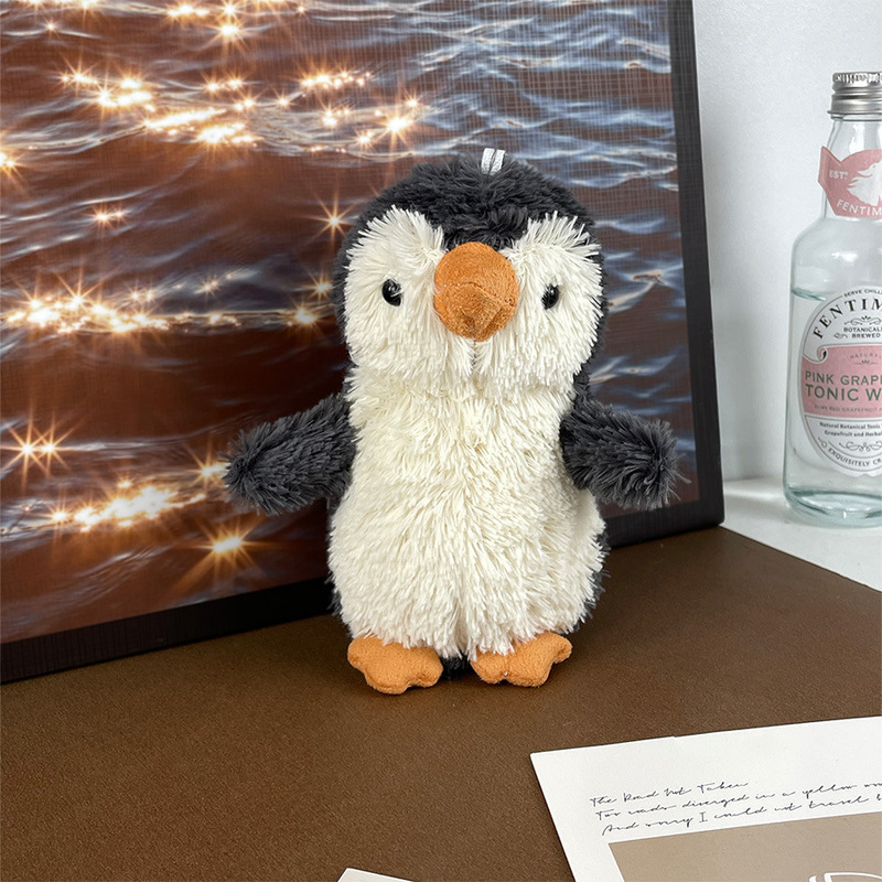 国境を越えたネット赤落花生ペンギンのぬいぐるみが萌えている人形のキーホルダーがかわいいバッグが卸売りされている|undefined