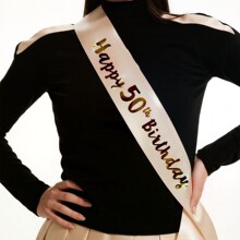 �W���羳ɫ�����C���������Ɍ��玧�q����HAPPY BIRTHDAY��ĸ�R��