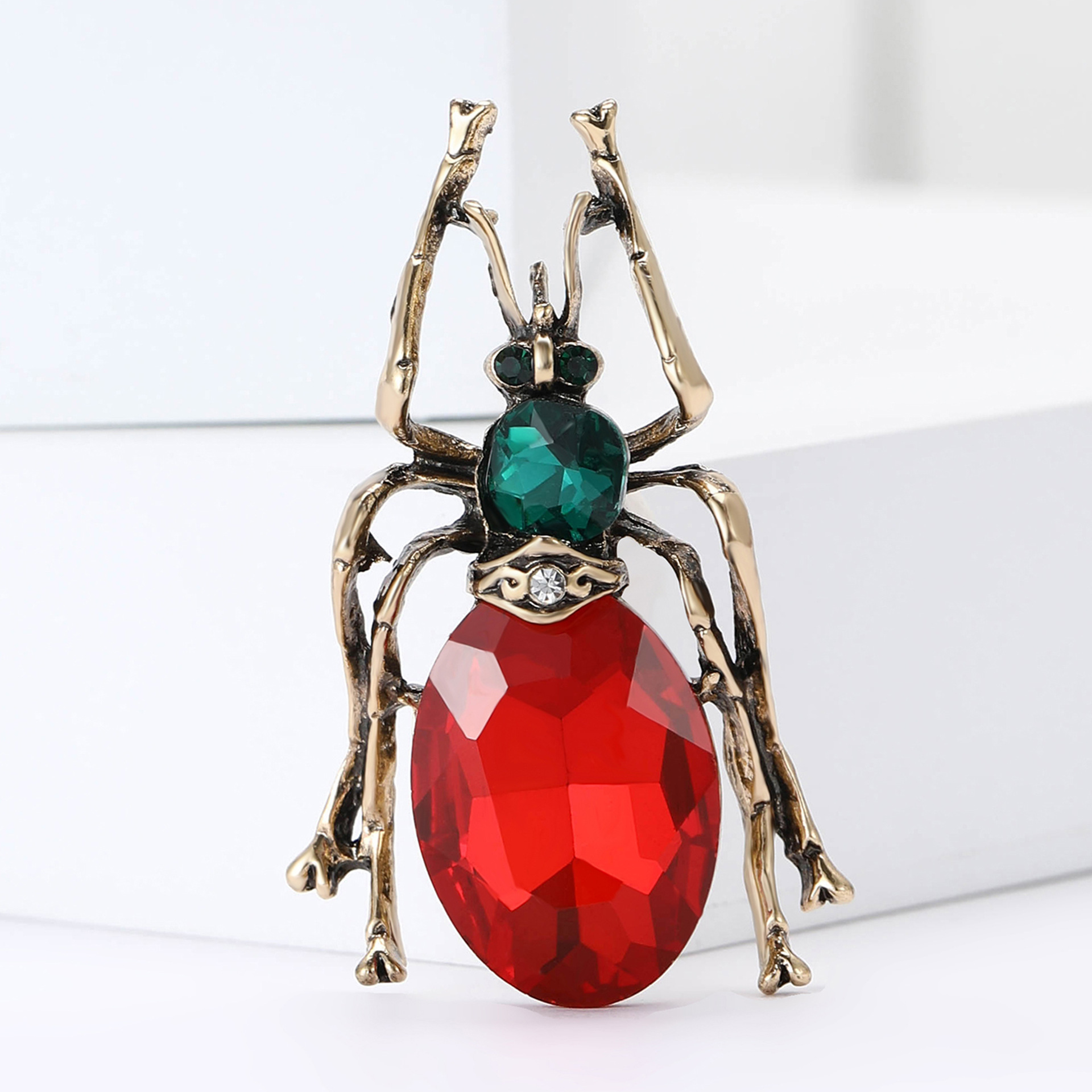 Alloy Material Retro Lady Pin Insect Alloy Unisex Corsage Brooches