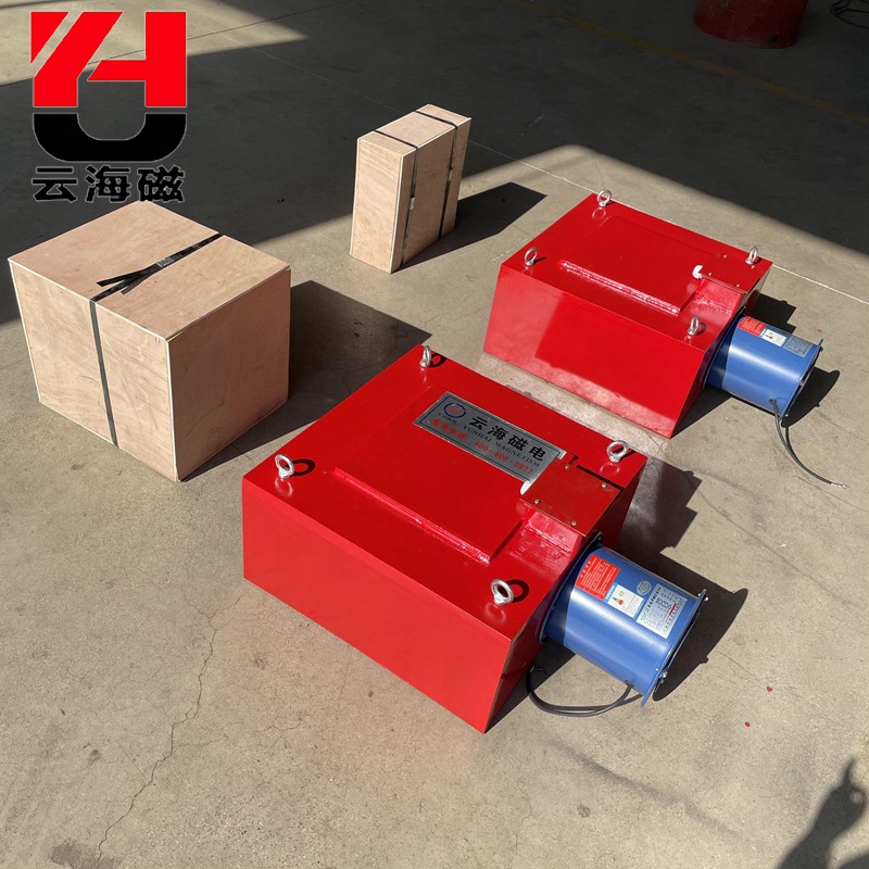 RCDA系列风冷式电磁除铁器悬挂式自卸除铁设备潍坊除铁器制造厂家