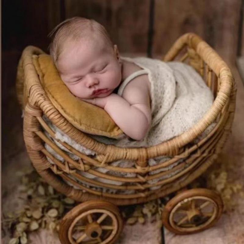 Handmade Rattan Ins-Style Newborn Photography Props Full Moon Shooting Rattan Baby Basket Photo Studio Baby Posing Props Portable