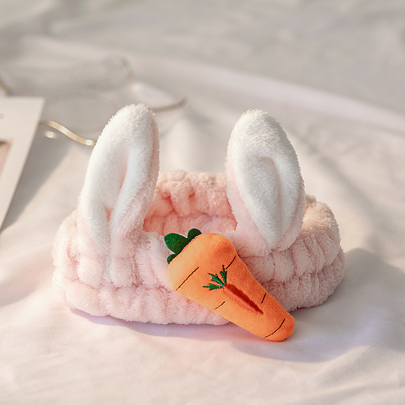 [Ventas directas de fábrica] lindo felpa estilo coreano mujeres máscara de maquillaje orejas de conejo banda de pelo de rábano