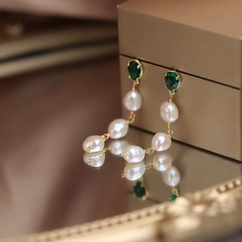 Fashion Geometric Pearl Plating Earrings 1 Pair