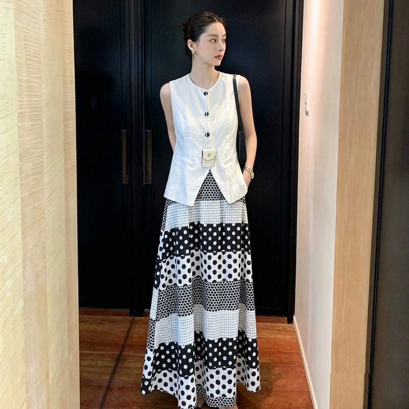 26 Summer Linen Blend Vest + Polka Dot Skirt Fashionable Color-Blocking Slim-Fit Elegant Set 29330+29331