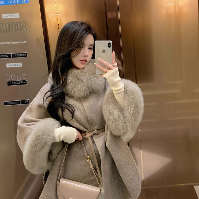 2026 Autumn and Winter New Style Fox Fur Collar High-End Double-Sided Cashmere Coat for Women Korean Style Woolen Cape Shawl Jacket 2026 Autumn and Winter New Style Fox Fur Collar High-End Double-Sided Cashmere Coat for Women Korean Style Woolen Cape Shawl Jacket