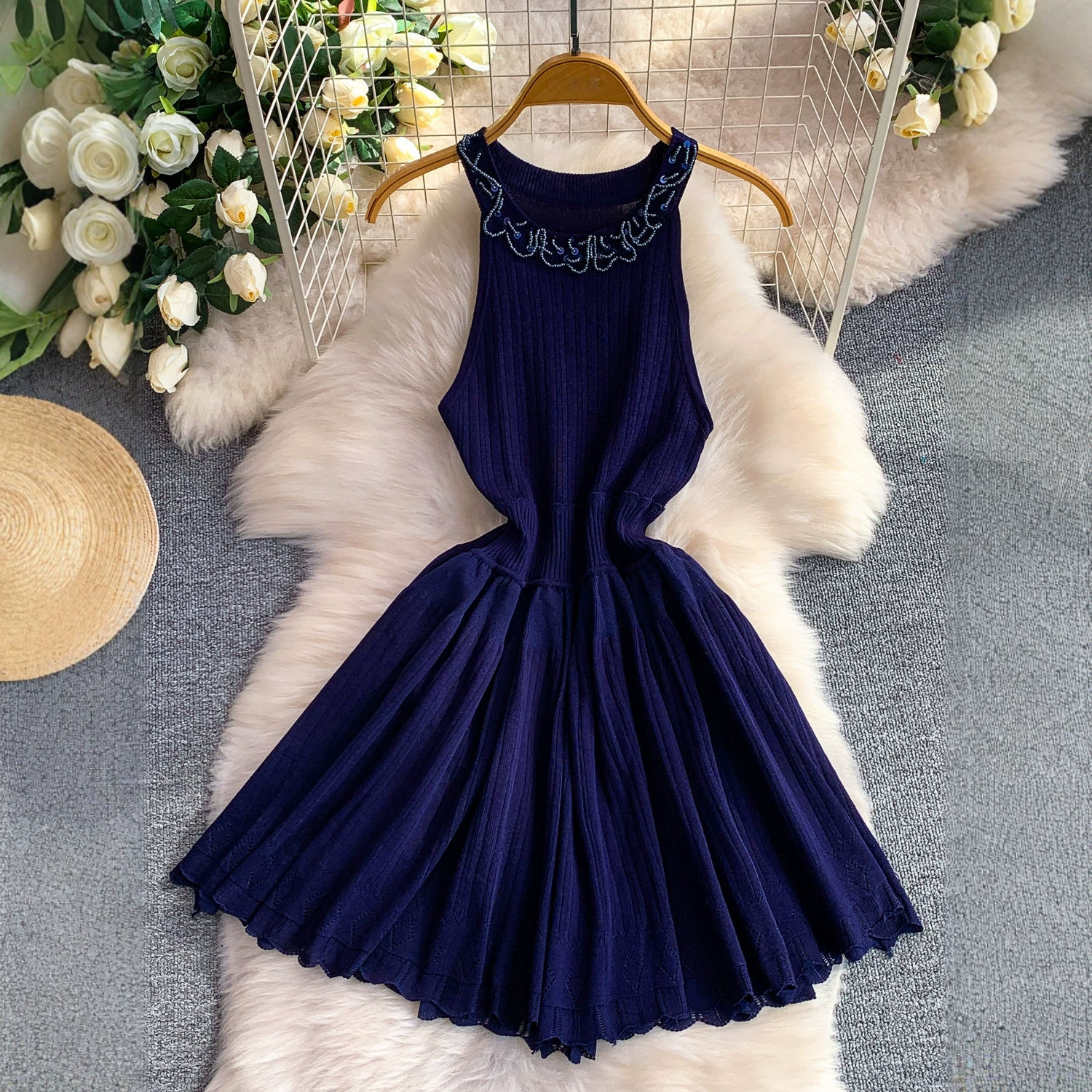 Elegant Sequined Halter Neck Dress For Women Slimming Flattering Summer Style Puffy Knitted Mini Skirt High End_ecoleips.com