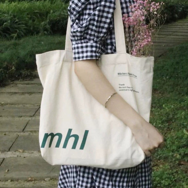 capacious cloth bag with zipper one shoulder