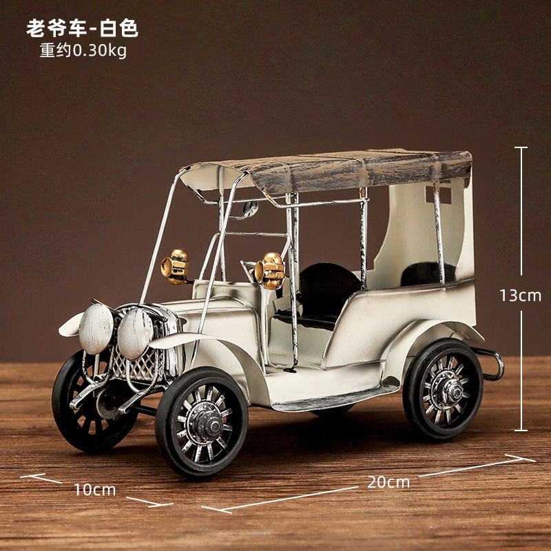 Fabricantes al por mayor de estilo europeo de lujo ligero galvanoplastia de plata adorno de modelo de avión personalidad creativa gabinete de vino entrada muebles para el hogar