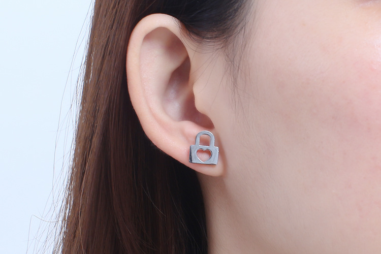 new heart lock-shaped stainless steel clavicle chain earrings net wholesale Nihaojewelry