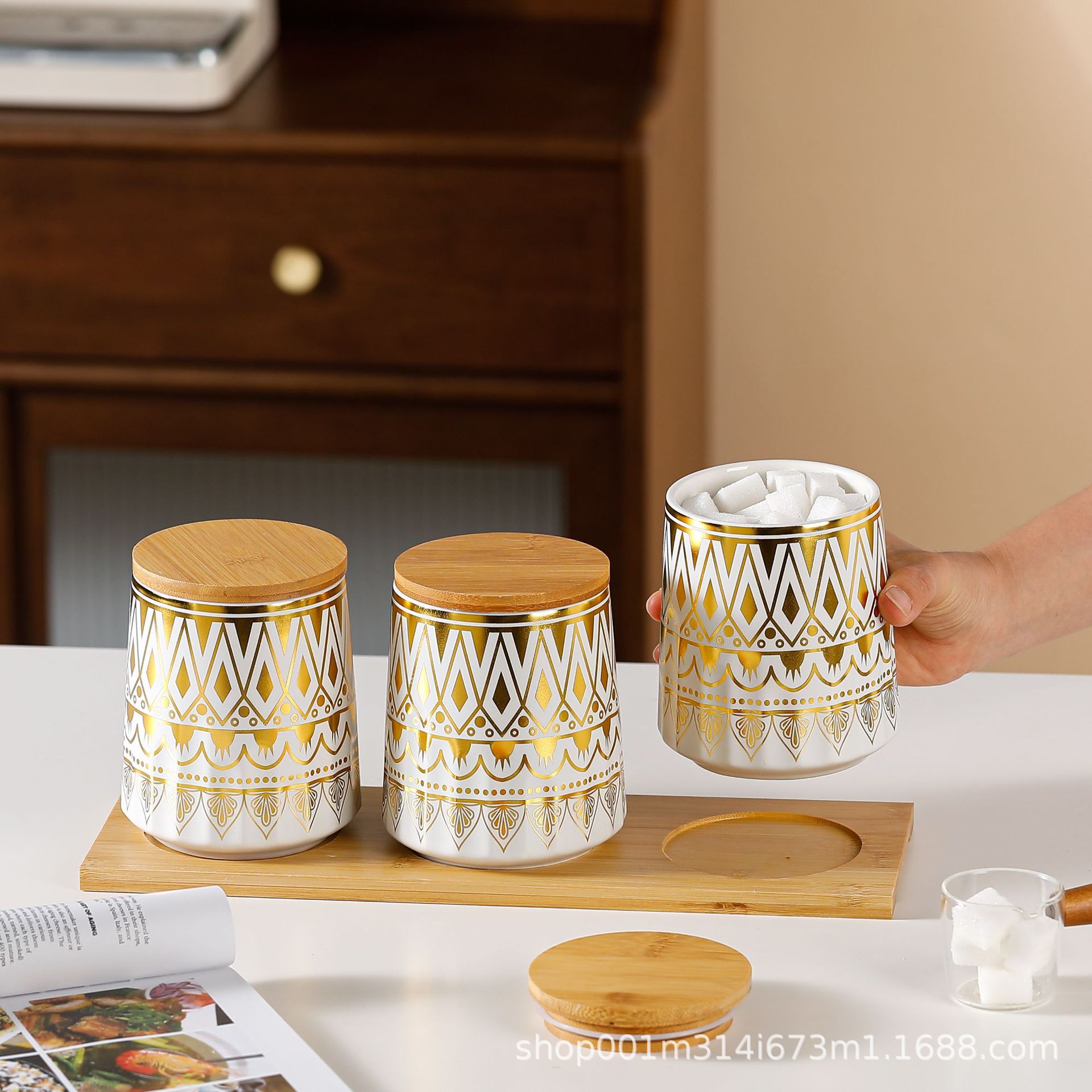 Tanque de sellado de cerámica exportado transfronterizo tanque de almacenamiento cubierta de madera tanque de almacenamiento de té de cocina condimento lata de café set