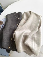 温柔系单排扣金扣子气质百搭针织马甲背心女秋冬叠穿内搭坎肩上衣